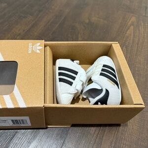 Adidas superstar newborn crib shoe - with box giftable